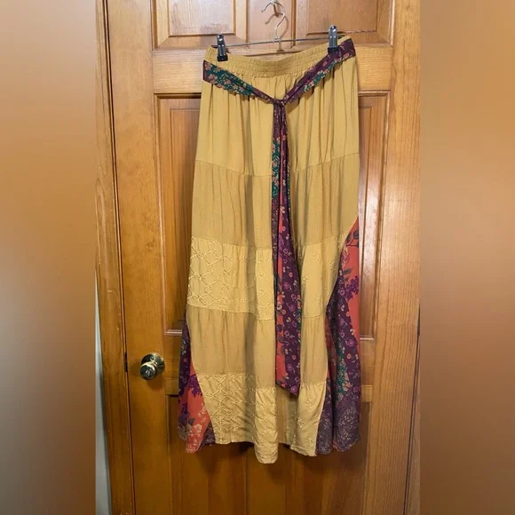 NWT Plus Size Bohemian Patchwork Maxi Skirt - Picture 3 of 6